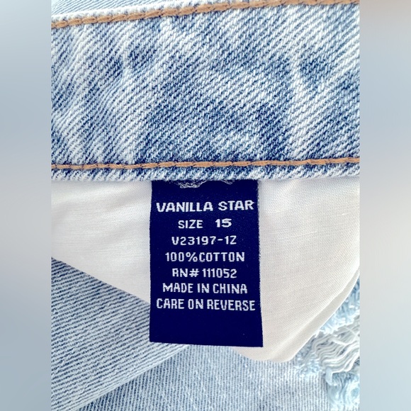 Vanilla Star High Rise Light Wash Boyfriend Jeans, Size 15 - NWT - Picture 8 of 13